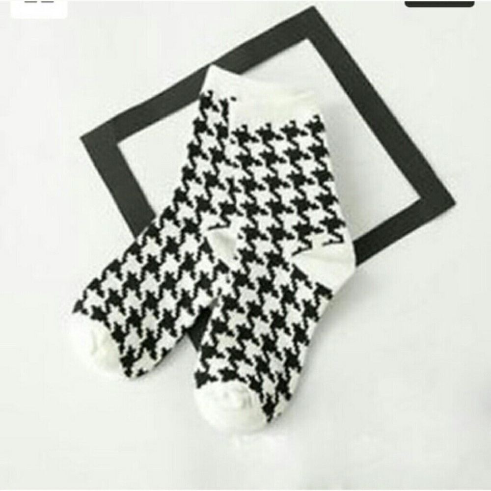1pair Houndstooth Black White Mosaic Fashion Woman’s Ankle Socks